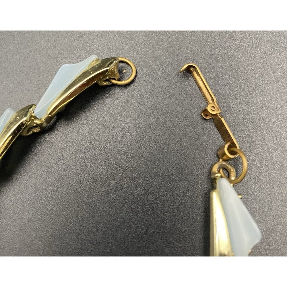 Vintage Gold Tone Link Bracelet Frosted Blue Lucite Mid-Century 6.5" Fold Over - Picture 3 of 8